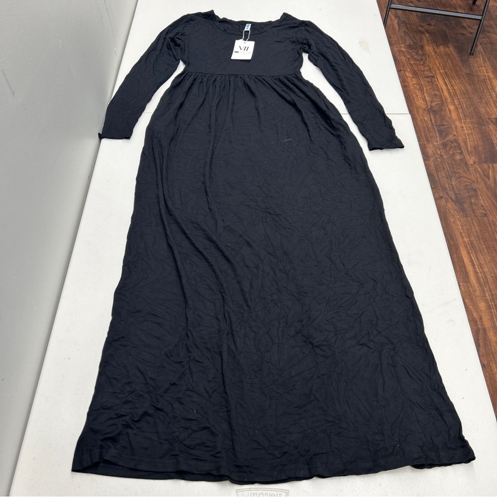 Viishow Elegant Black Maxi Dress size small